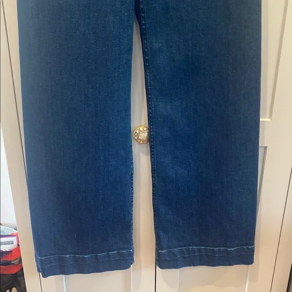 Maeve Colette cropped jeans from Anthropologie- Dark Blue wash. Size 25. EUC! - Picture 2 of 4